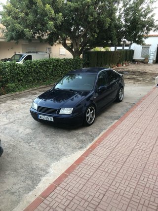Volkswagen Bora 2000