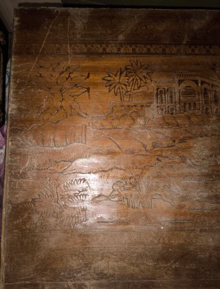 BAÚL TALLADO MADERA