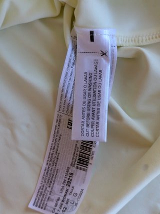 Top beige con pedrería