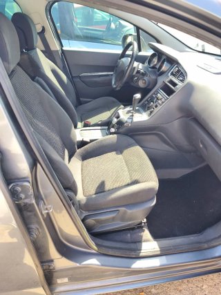 Peugeot 5008 7 plazas acepto cambio