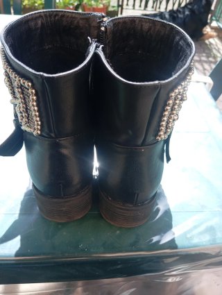 Stivaletti donna n.37 neri con dettagli oro