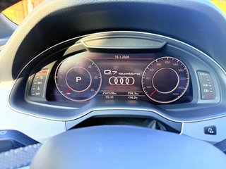 Audi Q7 S Line 7 plazas