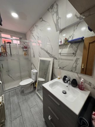 Habitación PREMIUM junto a Metro Oporto–Reformado - Imagen 17