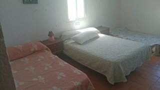 ALQUILER ECONÓMICO CASA RURAL CON GRAN PISCINA