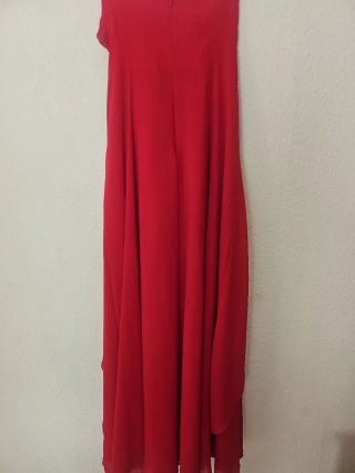 Vestido de fiesta rojo drapeado