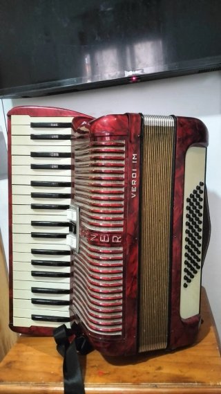 Acordeón Hohner Verdi IM Rojo