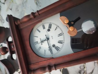 Reloj de pared madera con llave