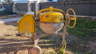 Hormigonera LIS200