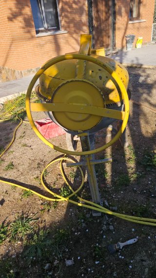 Hormigonera LIS200