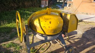 Hormigonera LIS200