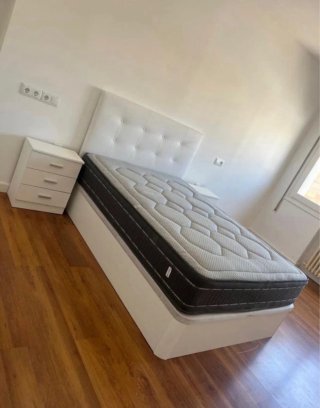 Canapés y conjunto de habitaciones