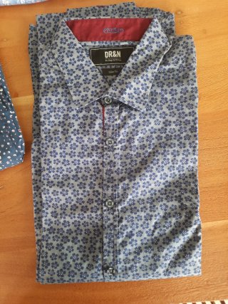 Camisas DR&N SIN ESTRENAR Manga larga. TallaL