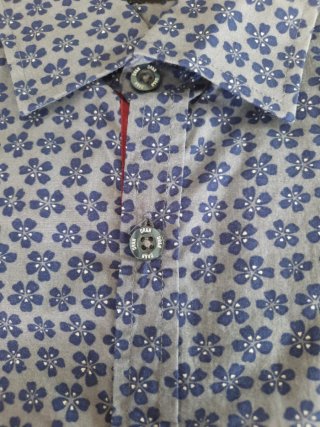 Camisas DR&N SIN ESTRENAR Manga larga. TallaL
