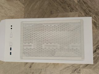 Caja PC Gaming Blanca con Ventana