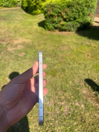 iPhone 13 Blanco 128GB 79% Batería