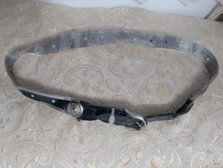 Cintura Nera e Argento con Dettagli