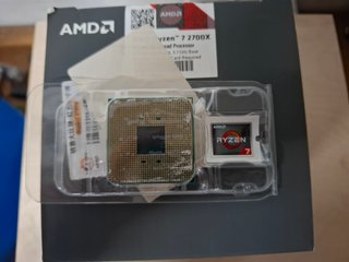 CPU AMD Ryzen 7 2700X