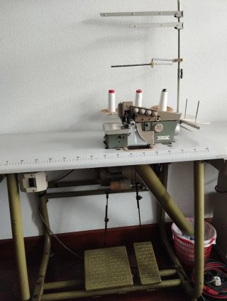 Remalladora industrial Rimoldi 329