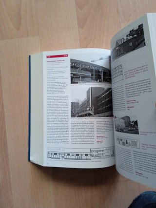 Arquitectura de Madrid. Periferia. Volumen 3