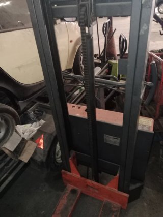 Transpaleta eléctrica apilador G10M