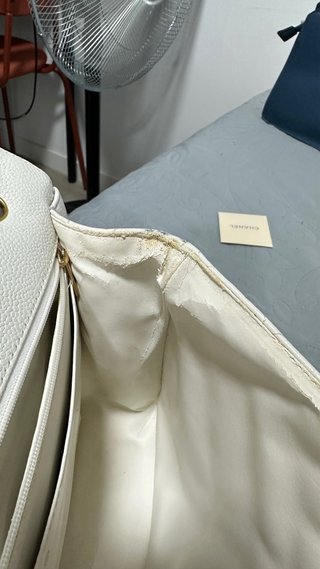 Bolso Chanel Clásico Blanco y Dorado