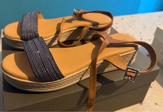 Chanclas Bottice Verano Marrón y Plata