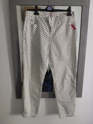 Pantalón lunares Cortefiel