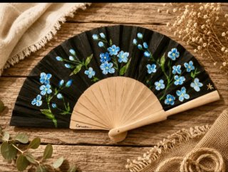 Abanico madera pintado a mano flores azules