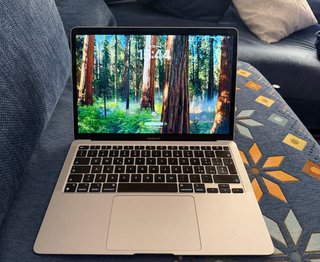 MacBook Air M1 13” 2020 8GB RAM 256GB SSD