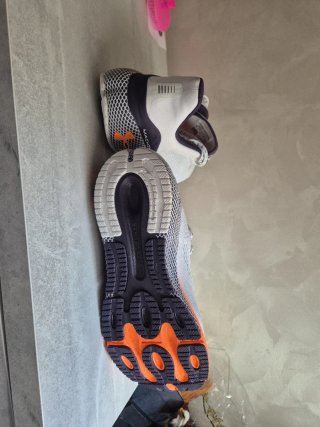 Zapatillas Under Armour Running Naranja Blanco