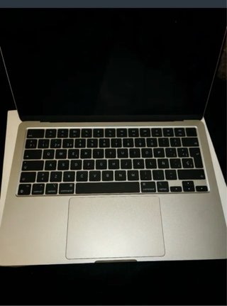 MacBook M2 Nuevo - 1 Ciclo de Carga
