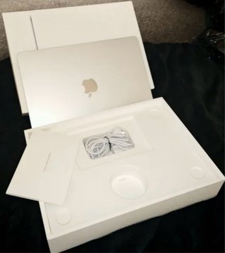 MacBook M2 Nuevo - 1 Ciclo de Carga