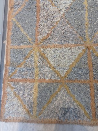 Alfombra artesanal de lana