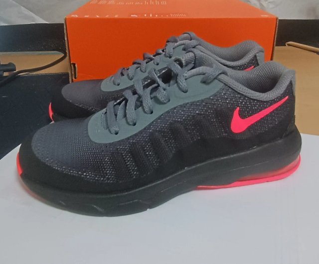 Zapatillas Nike Air Max Invigor Talla 31
