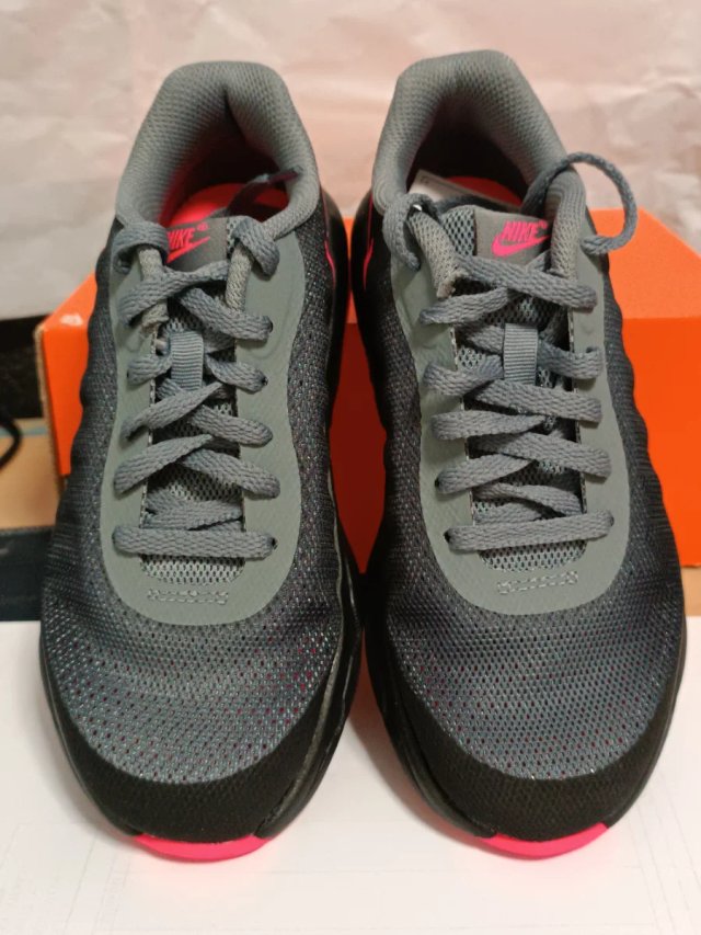 Zapatillas Nike Air Max Invigor Talla 31
