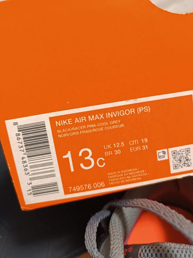 Zapatillas Nike Air Max Invigor Talla 31