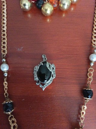 Lote 8 collares y colgantes vintage