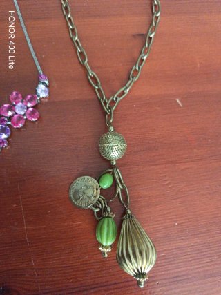Lote 8 collares y colgantes vintage