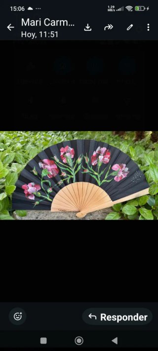 Abanico madera pintado a mano flores