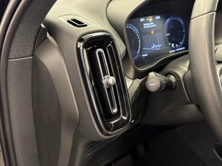 Volvo XC40 T4 PLUS BRIGH AUTO