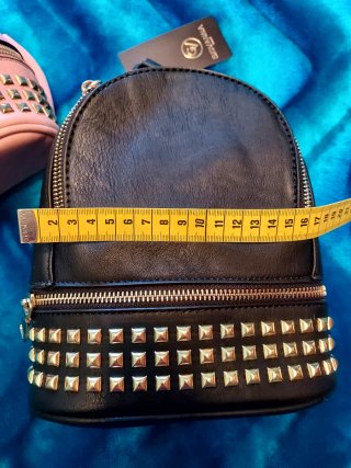 Lote 2 mochilas tachuelas