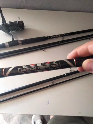 Pareja cañas pesca Fedder con carretes,