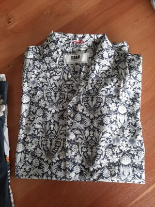 Camisas chico, manga corta ,DR&N  SIN ESTRENAR.