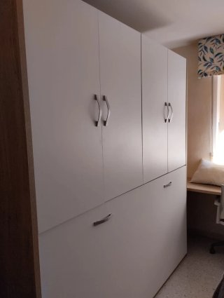 Armario modular con cama abatible