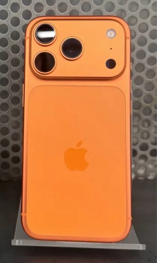 iPhone 17 Pro Max Naranja Cósmico