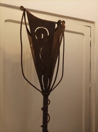 Lámpara de pie forja artesanal