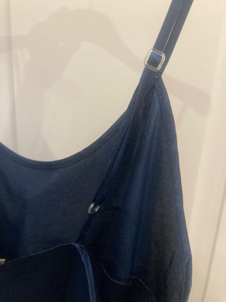 Camisón de satén azul marino