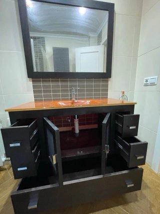 Mueble de baño madera y cristal
