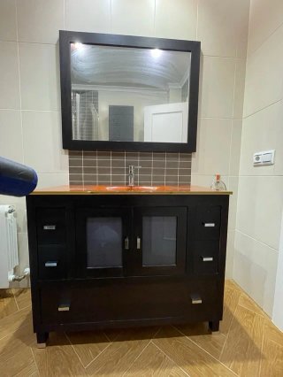Mueble de baño madera y cristal