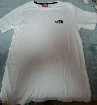 Camiseta The North Face Blanca